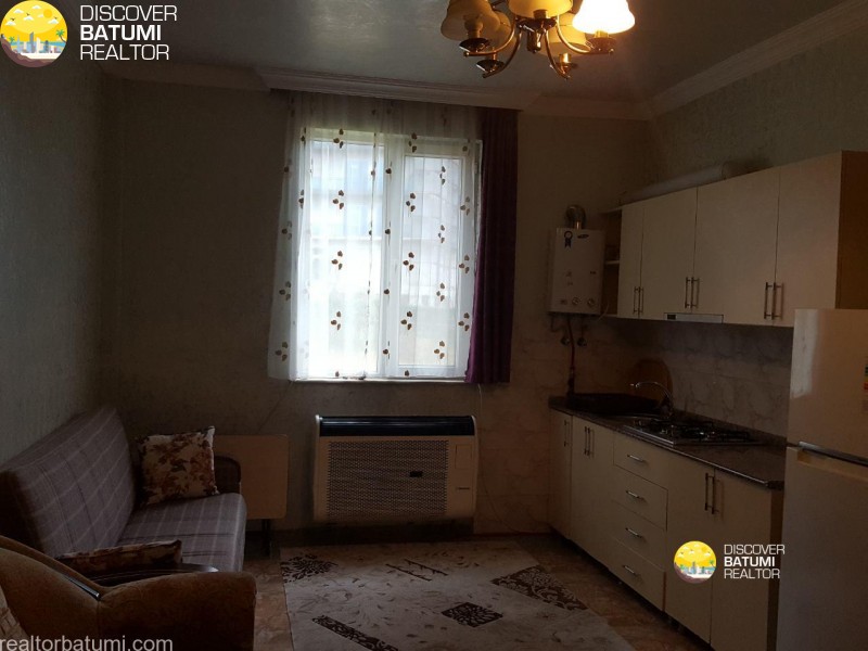 1st floor of a private house for rent on Lortkipanidze Street