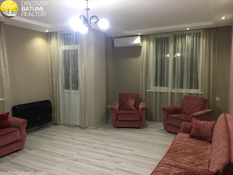 Flat for rent on Leonidze street