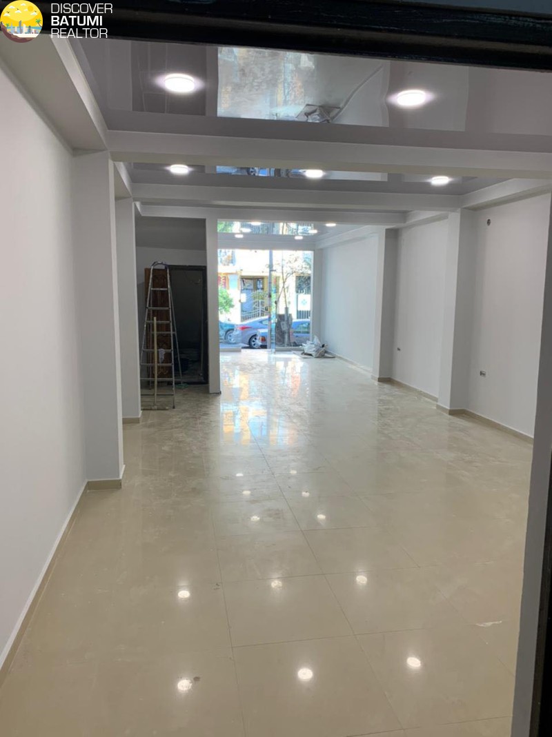 Commercial space for rent on Gorgasali Street