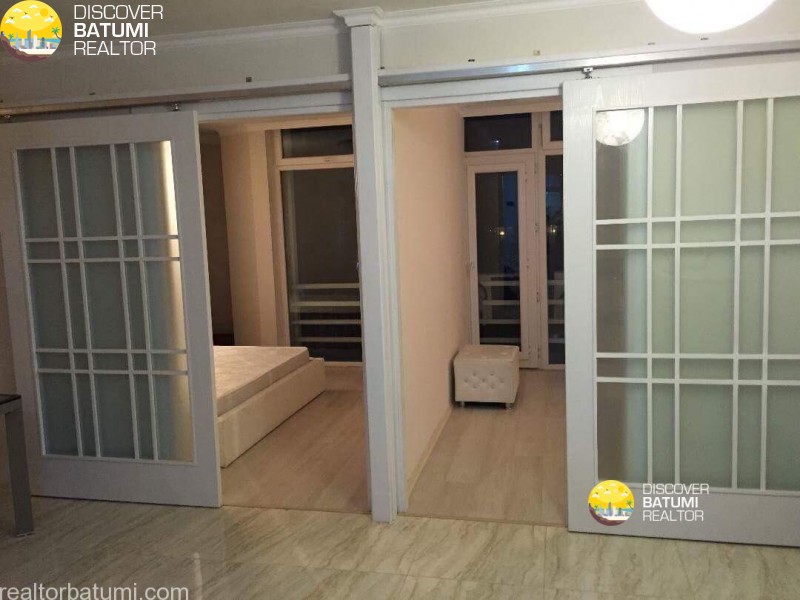 Flat for rent on khimshiashvili street