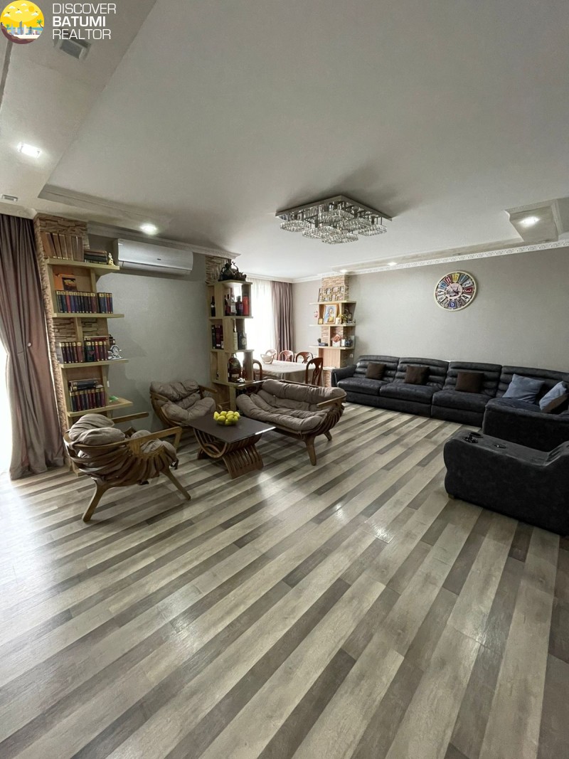 Apartment for sale on Bagrationi Street