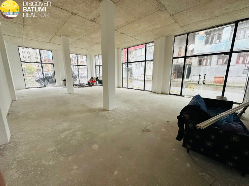 Commercial space for rent on Lermontov Street