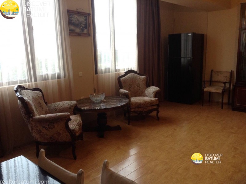 Flat for rent on Gorgiladze street