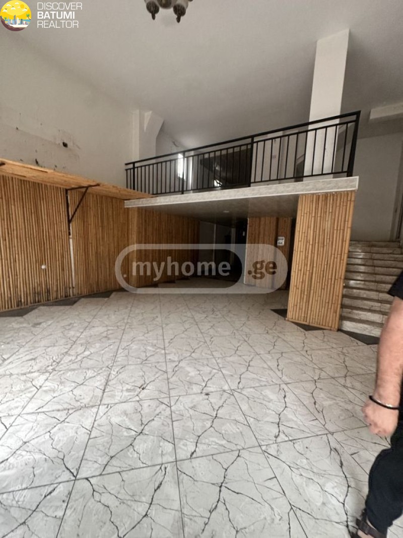 Commercial space for rent on Bagrationi Street