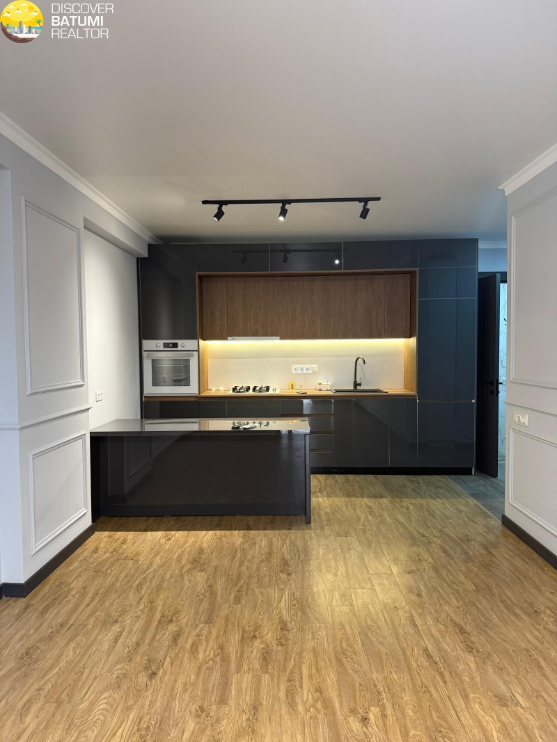 Apartment for sale on Angisi Street