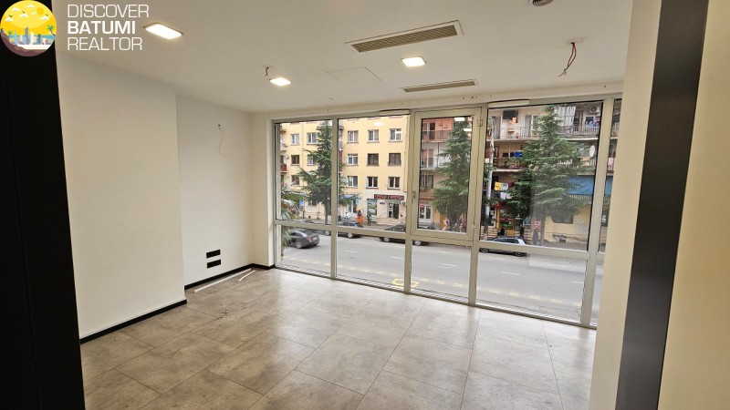 Commercial space for sale on Chavchavadze Street