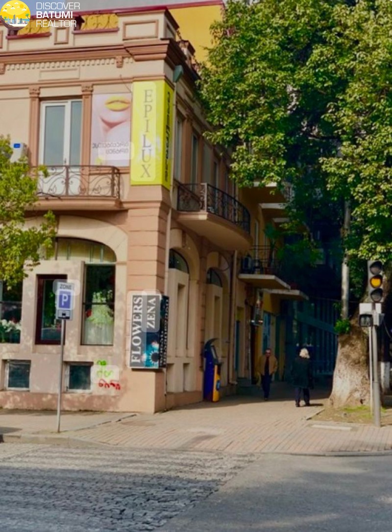 Commercial space for rent on Baratashvili street