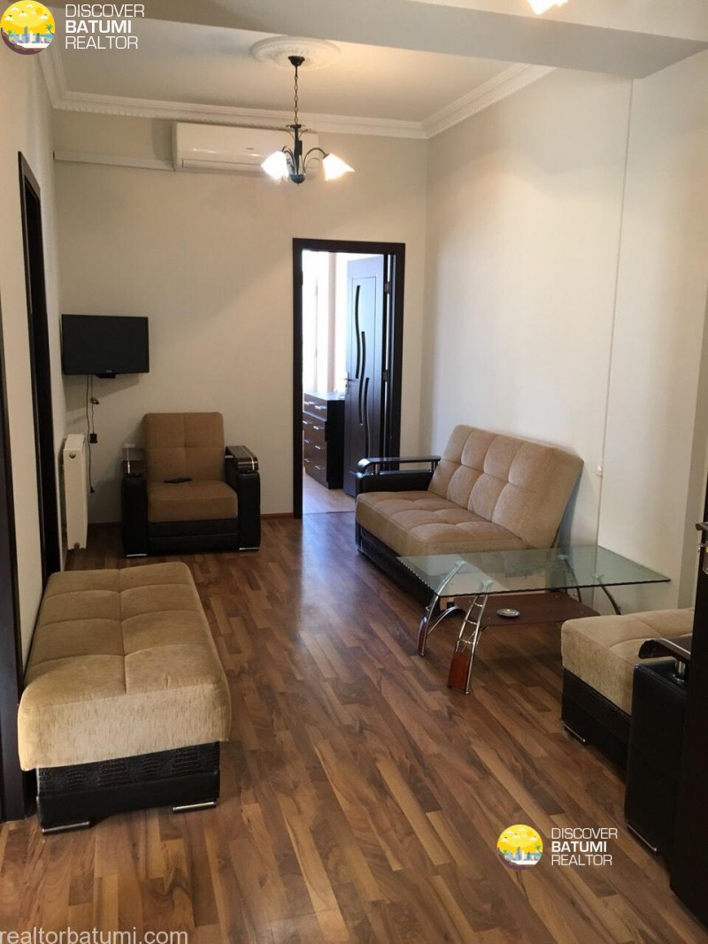 Flat for rent on Inasaridze street