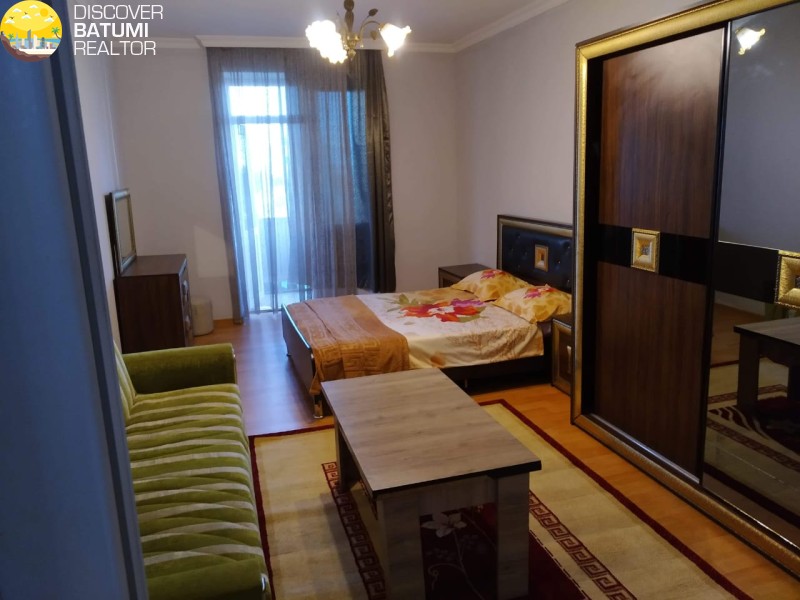 Apartment for daily rent on Rustaveli street