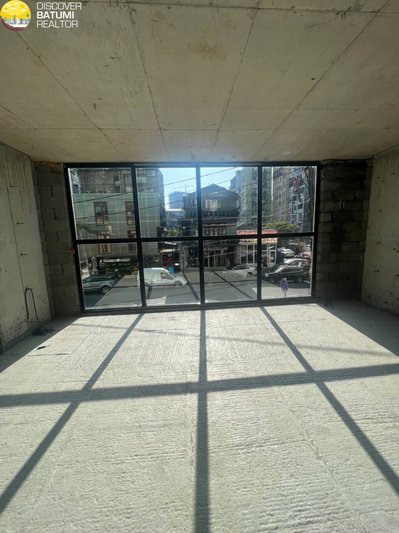   ქირავდება უნივერსალური კომერციული ფართი ლერმონტოვის ქუჩაზე
