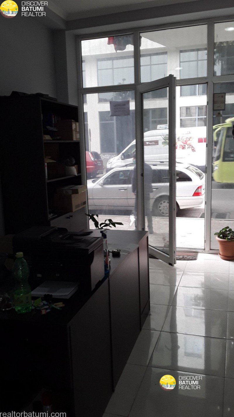 Commercial place for rent on Tavdadebuli street