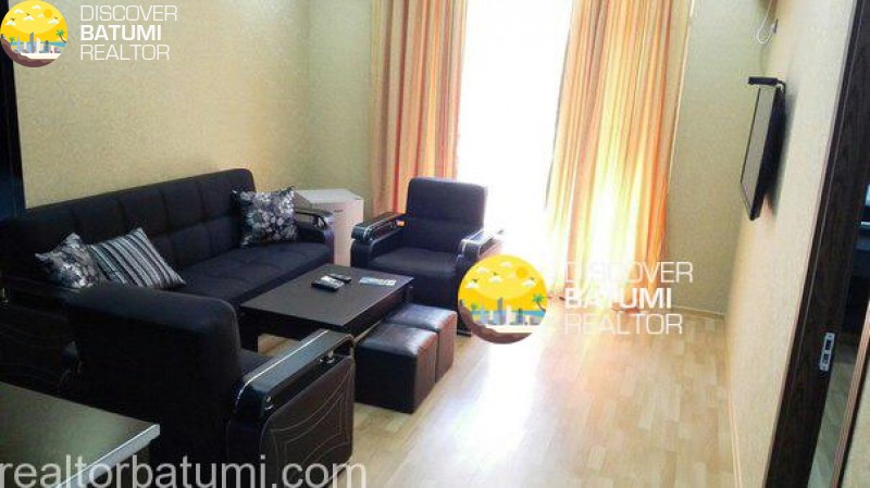 Flat for rent on Khimshiashvili street