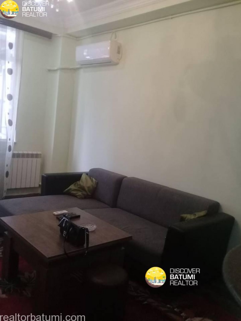 Flat for rent on Inasaridze street