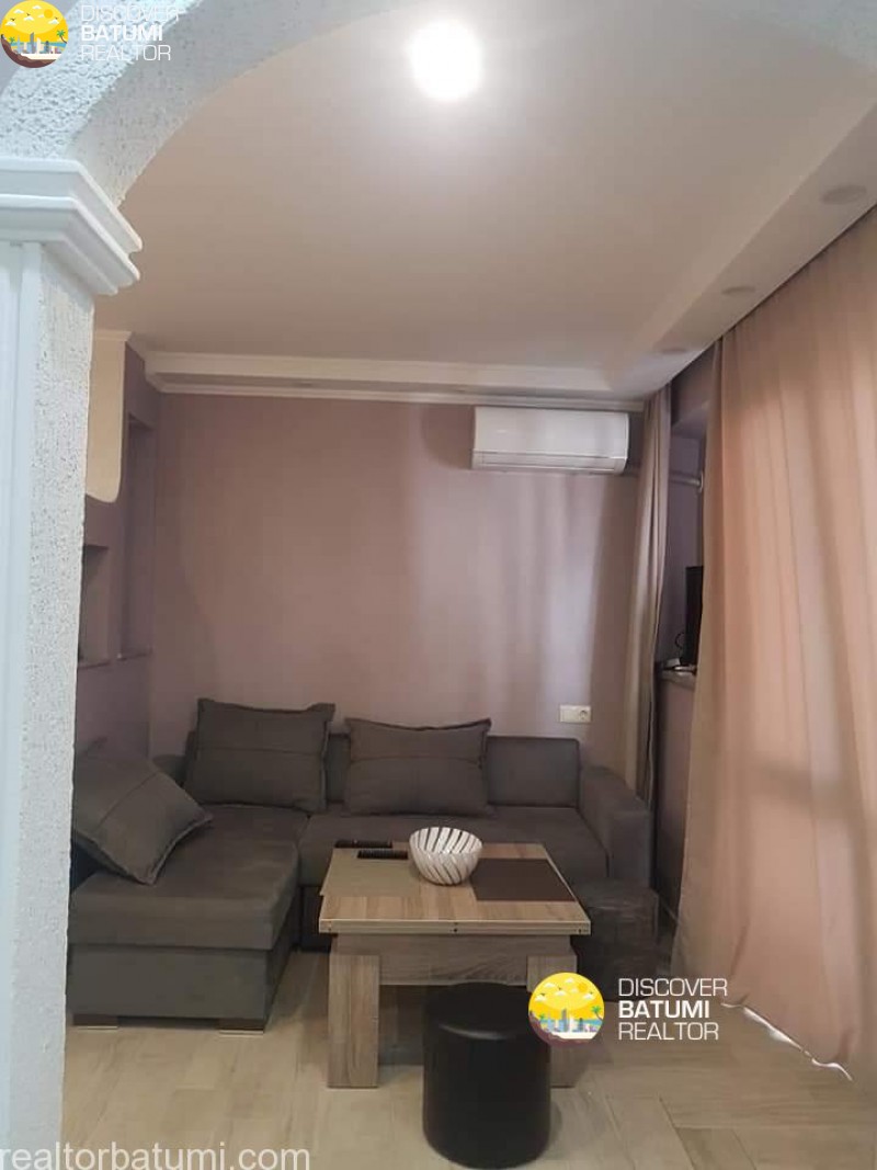 Flat for rent on Gogebashvili street