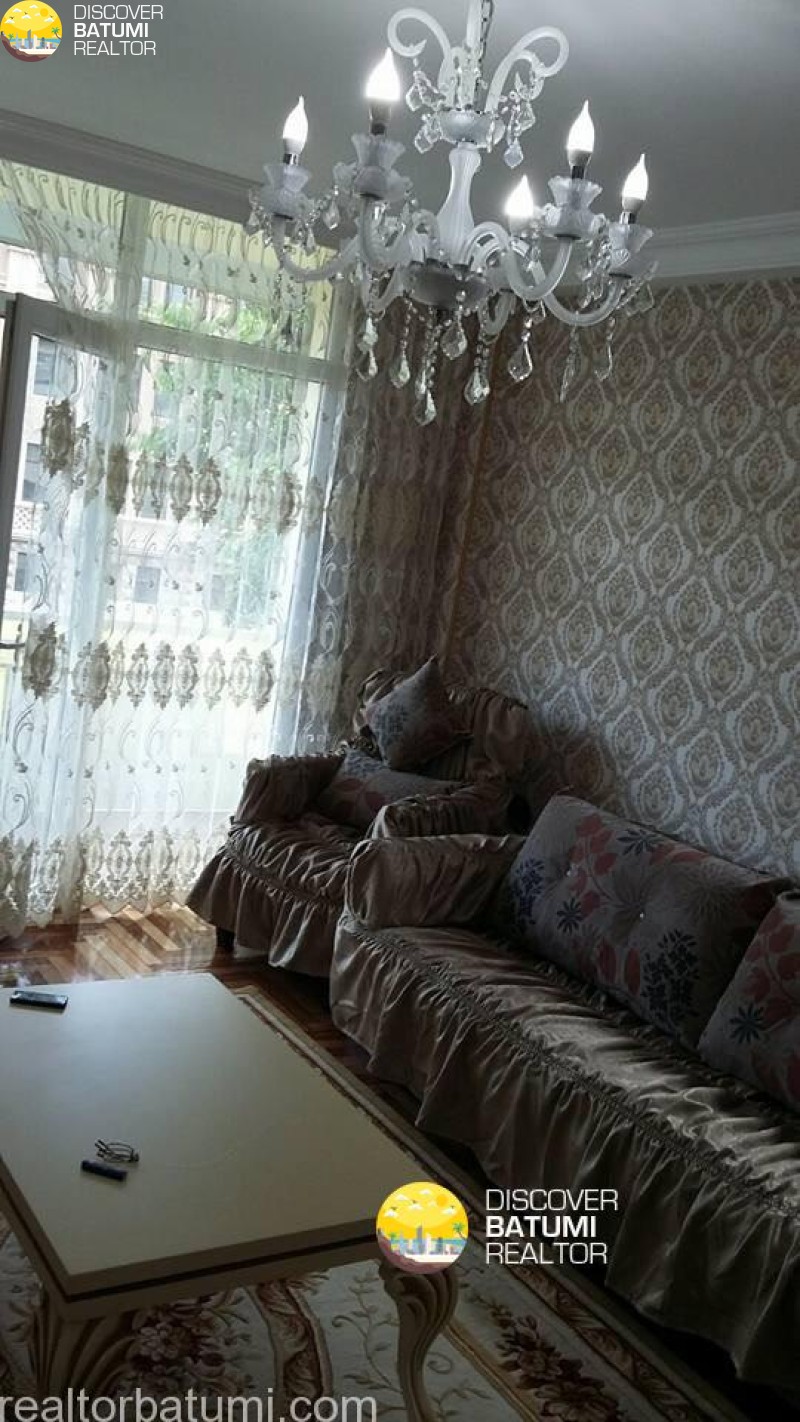 Apartment for rent on Akhmeteli street