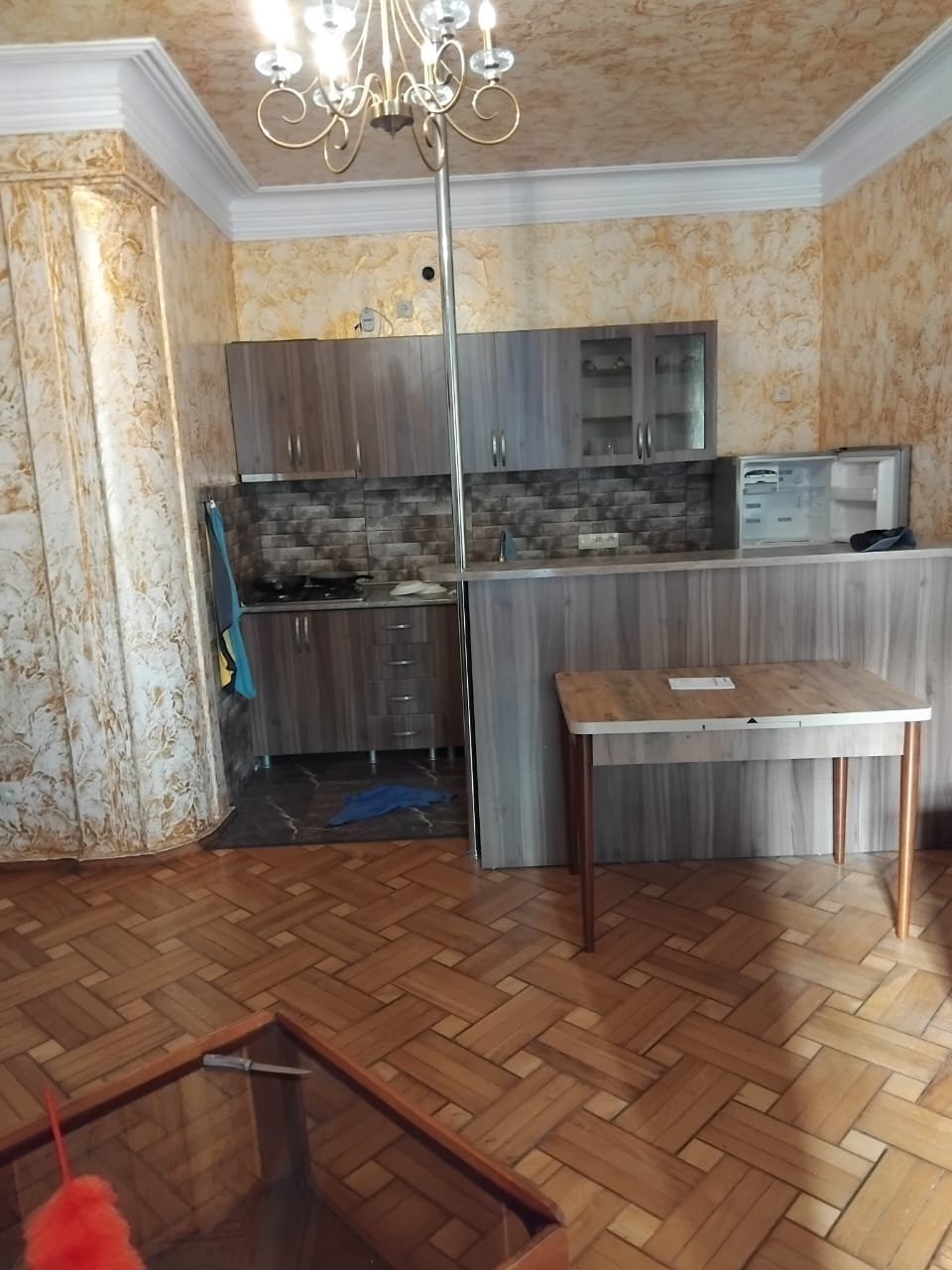   ქირავდება ბინა შოთა რუსთაველის ქუჩაზე