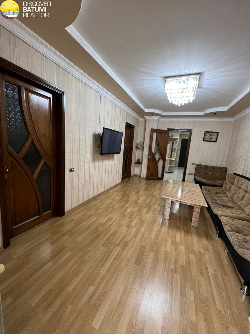 Apartment for sale on Farnavaz Mefi Street