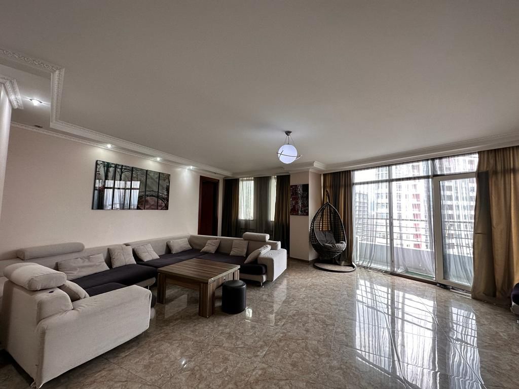 Apartment for rent on Kobaladze Street