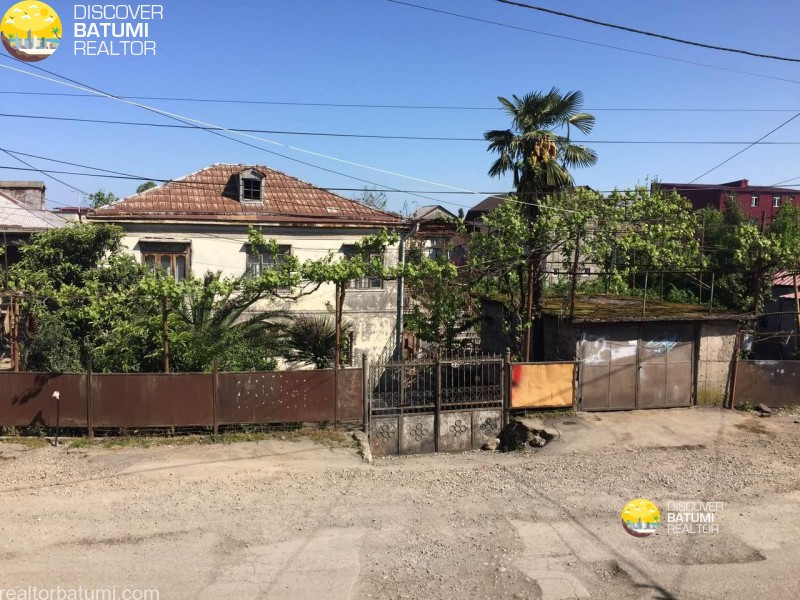 Land for sale on Sergi Meskhi Street