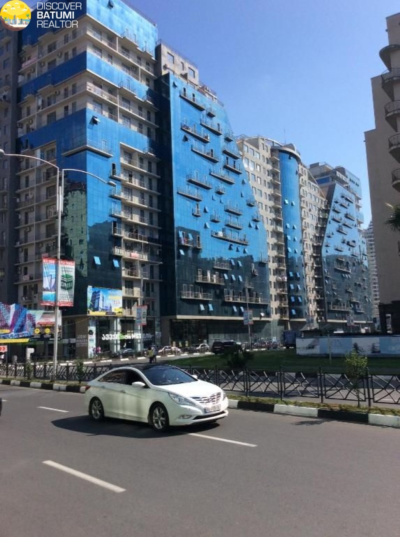 Apartment for sale on Khimshiashvili Street