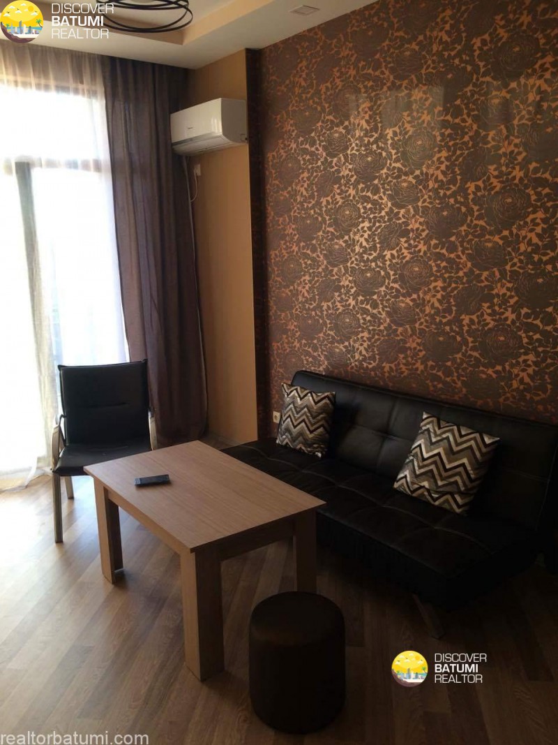 Flat for rent on Takaishvili street