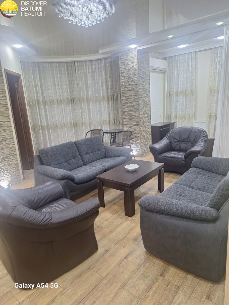   ქირავდება ბინა აკაკი წერეთლის ქუჩაზე
