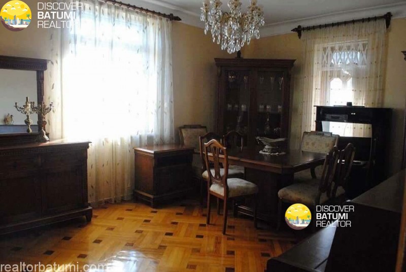 Apartment for sale on T. Abuselidze Street