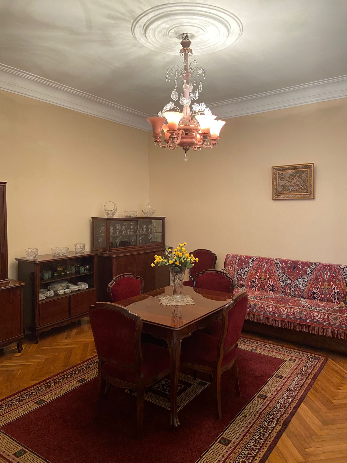 House for rent on jincharadze Street