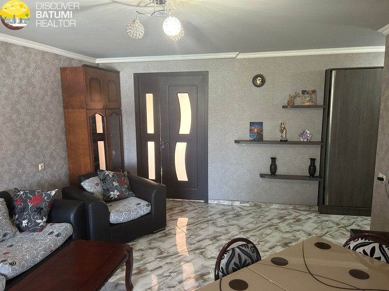 Apartment for rent on Griboedov Street