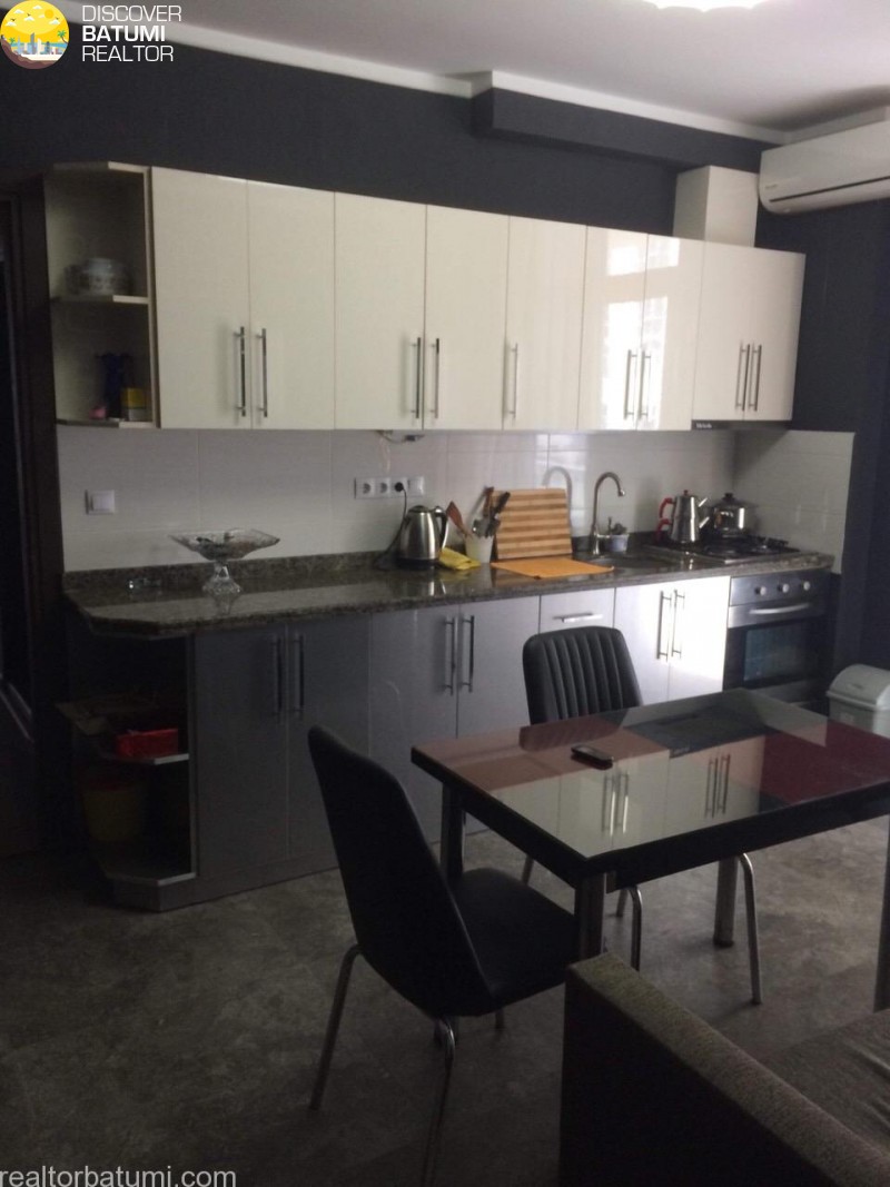 Flat for rent on Kobaladze street