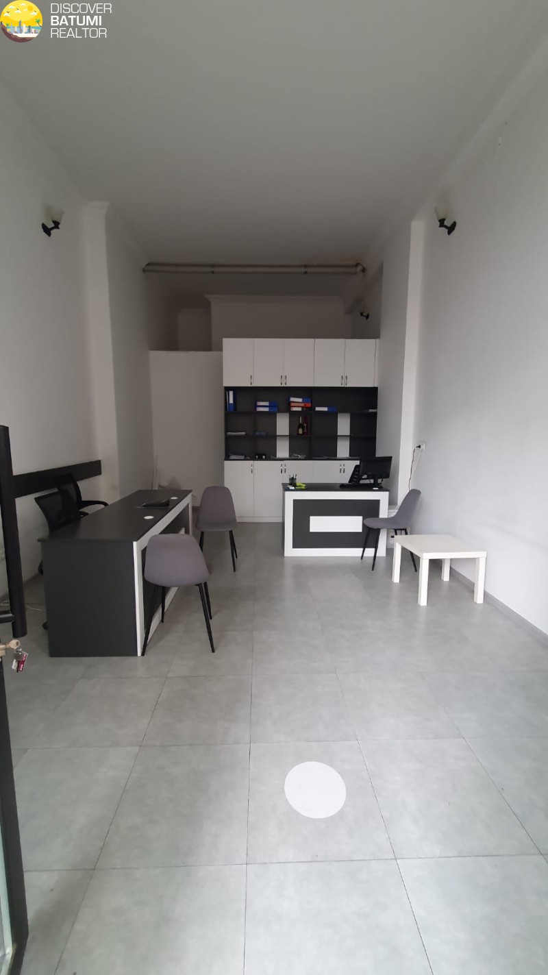 Сдается коммерческое помещение на улице Ангис