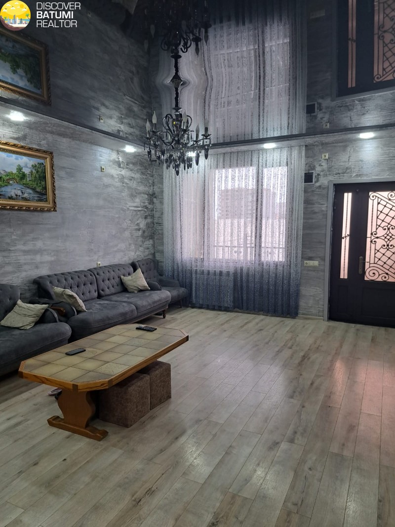 Сдается квартира на улице Мтисдзири.