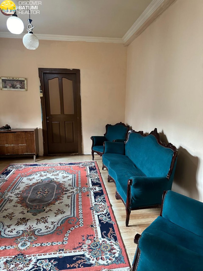 Продается квартира на улице Звиада Гамсахурдия