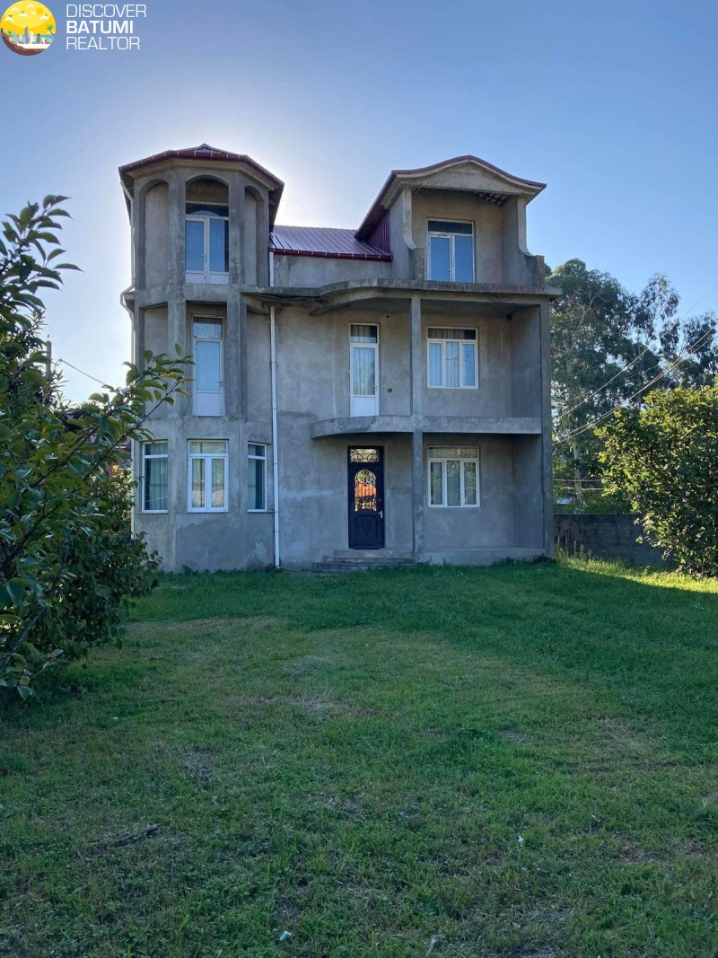 Продается частный дом в Хелвачаури