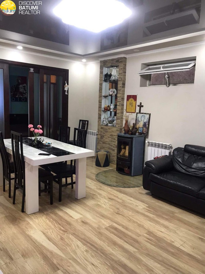 Сдается квартира на улице Луки Асатиани