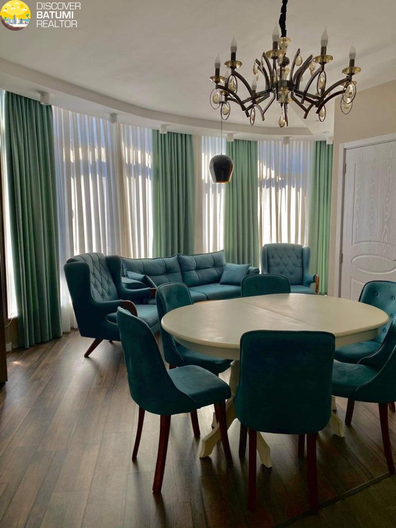 продается квартира на улице Абусеридзе