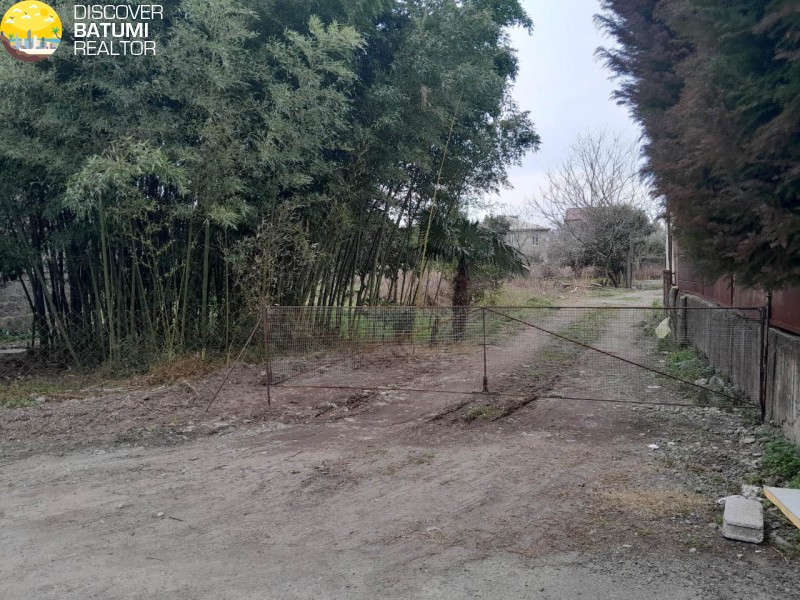 Продается земельный участок в Адлии