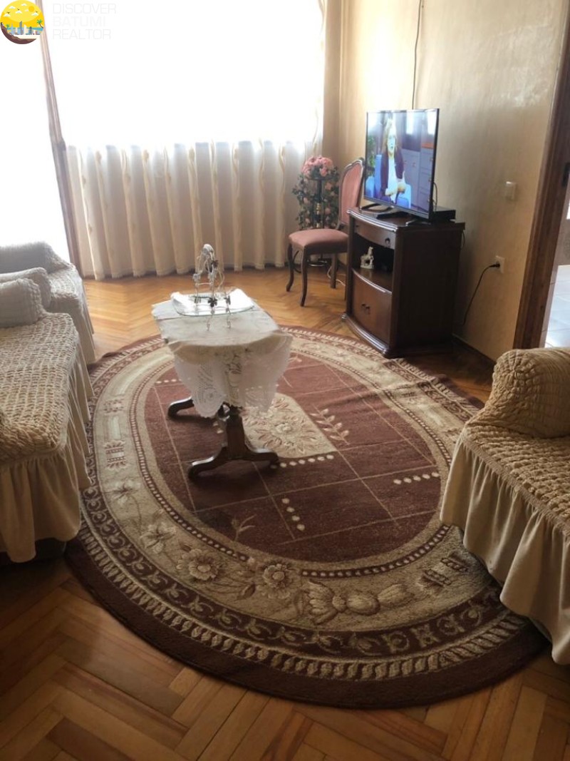 Квартира в аренду в доме Джавахишвили