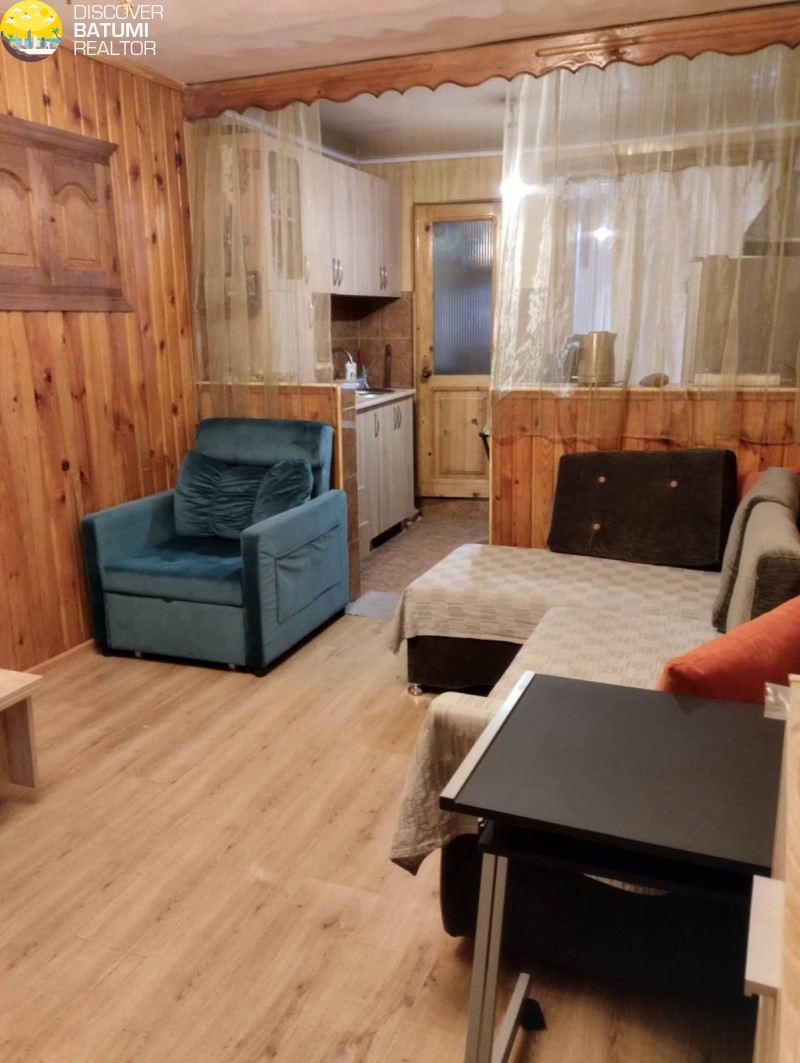 Квартира посуточно на улице Саятнова