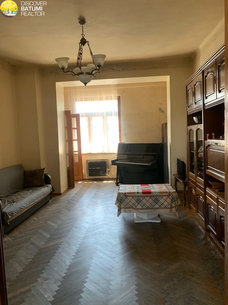 Продается квартира на улице Горгиладзе