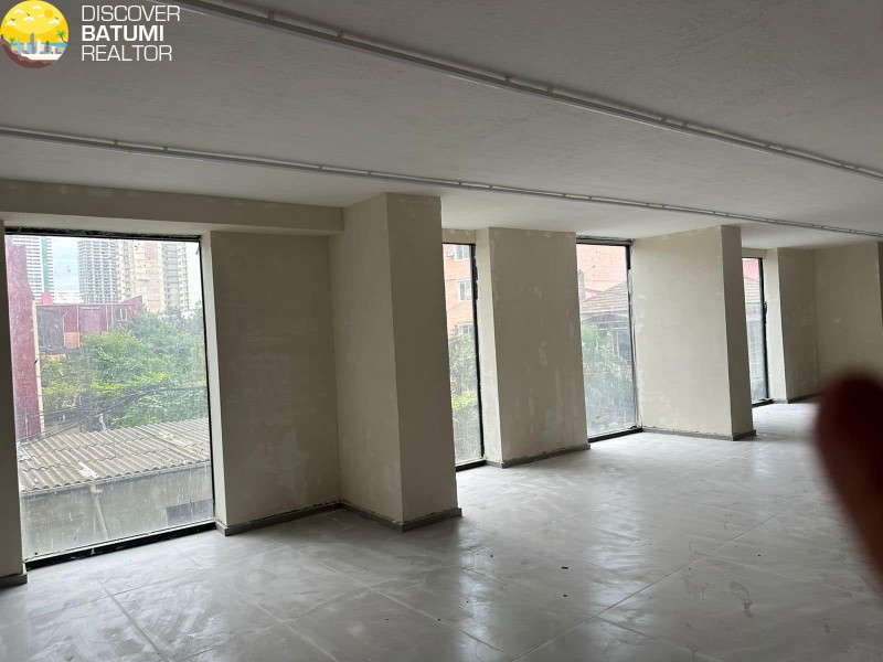 Продается коммерческое помещение на улице Тбела Абусеридзе