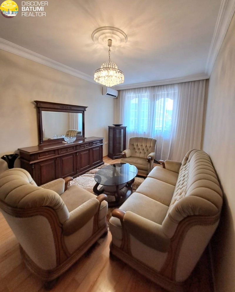 Продается квартира на улице Иване Джавахишвили