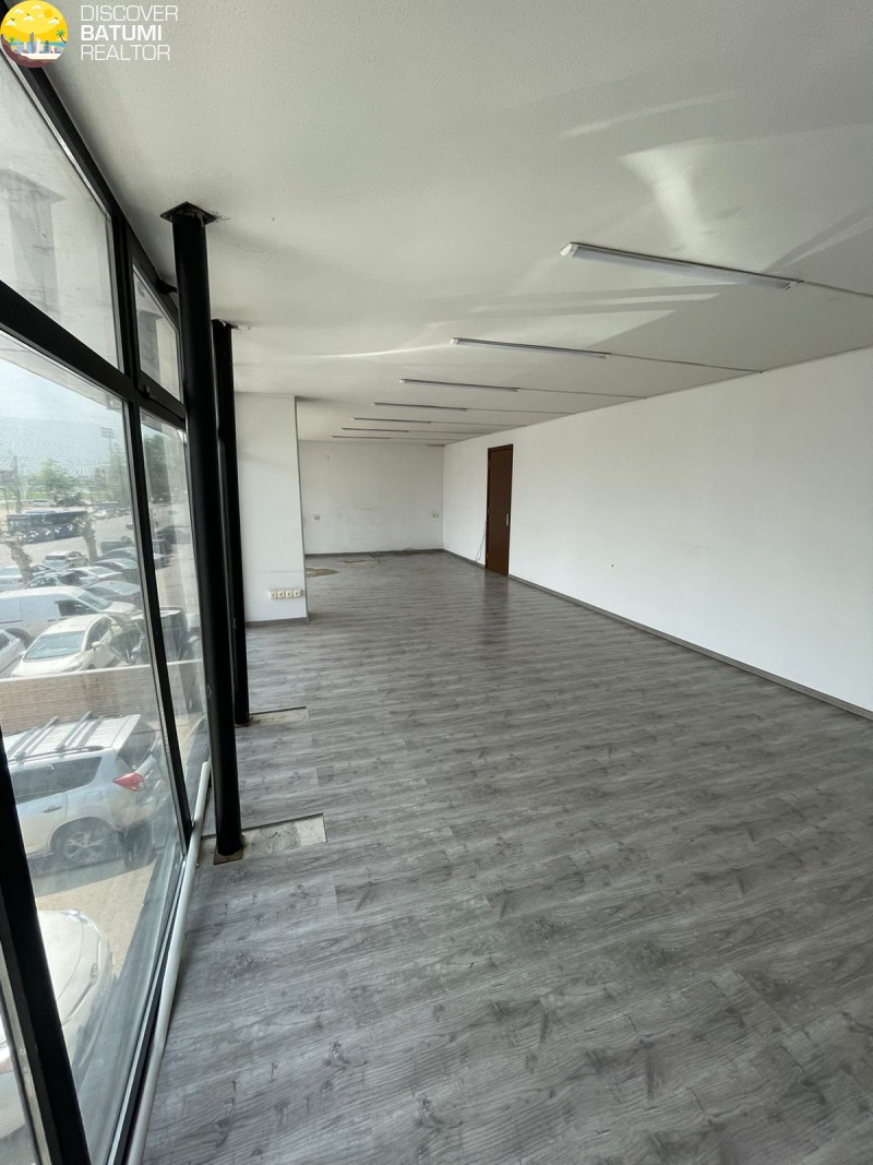 Сдается коммерческое помещение на улице Джавахишвили