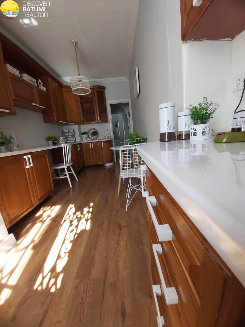 Продается квартира на улице Руставели