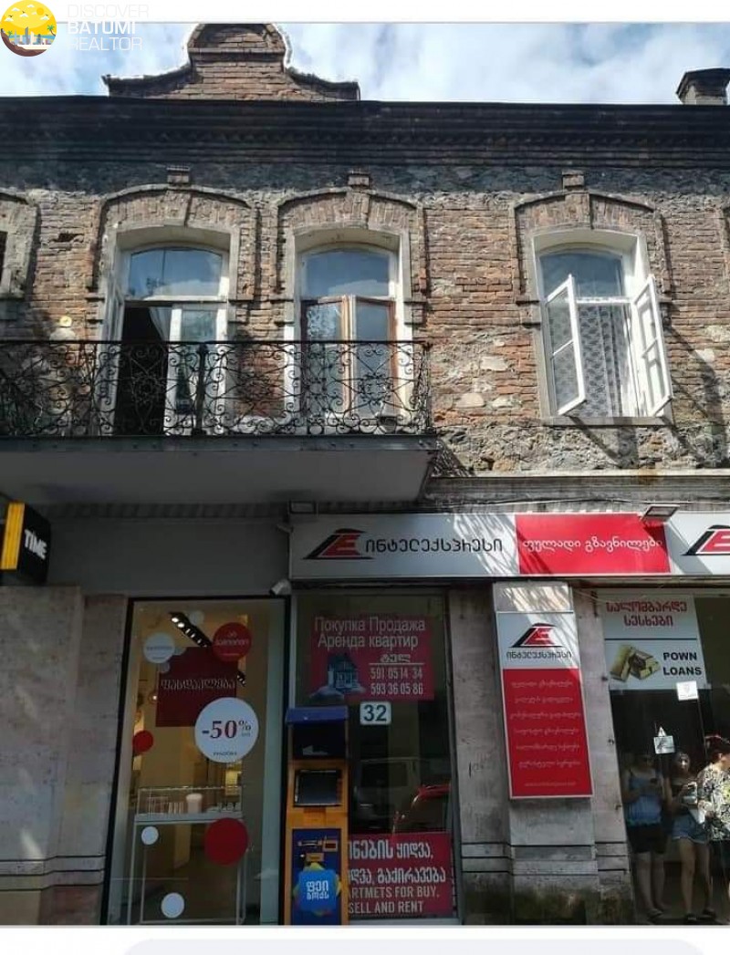 Продается квартира на улице Гамсахурдиа