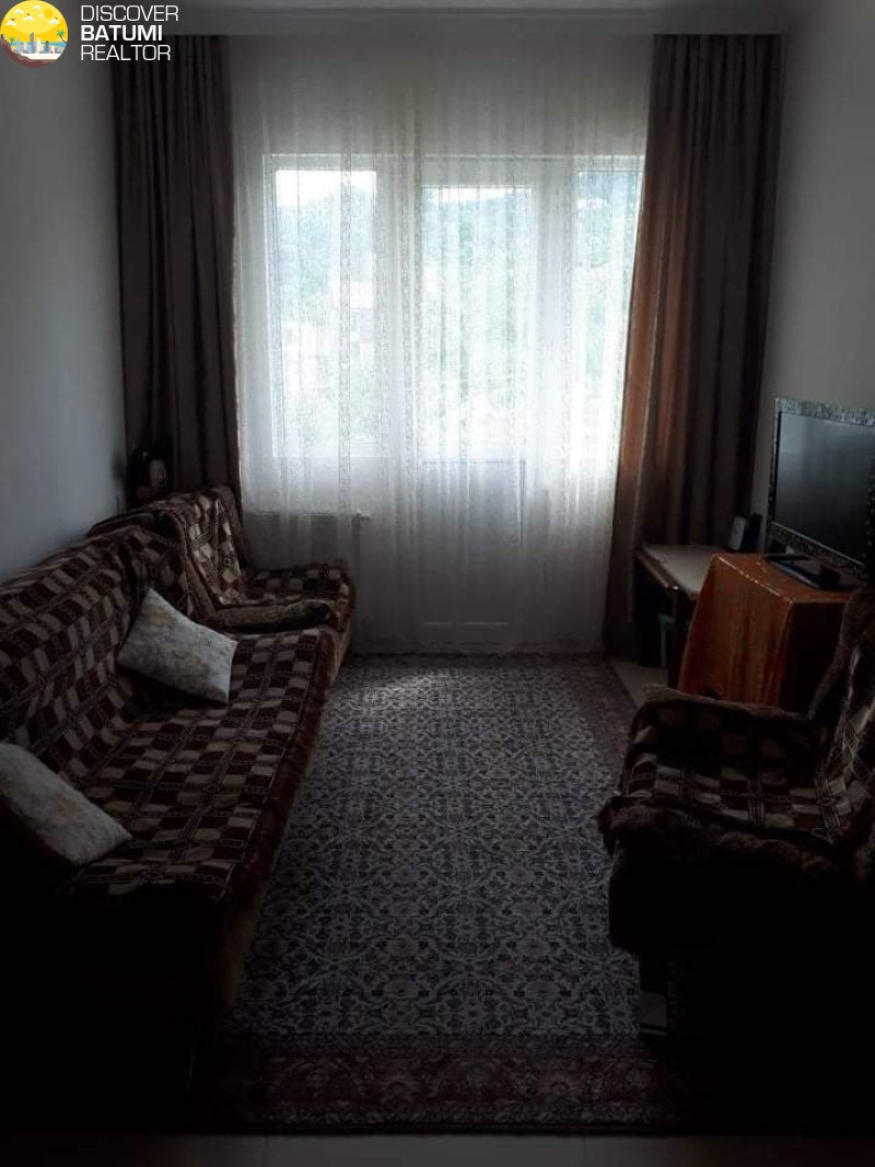 იყიდება ბინა  მახინჯაურში