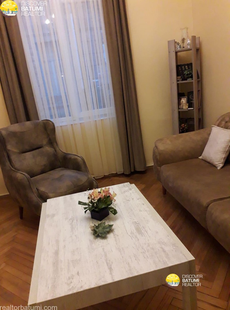 Сдам квартиру на Кутаиси