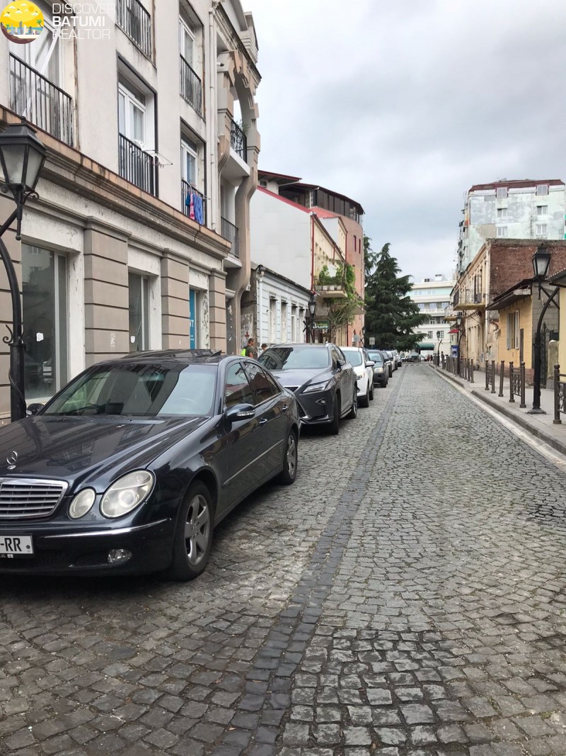 Продается квартира на улице Комахидзе