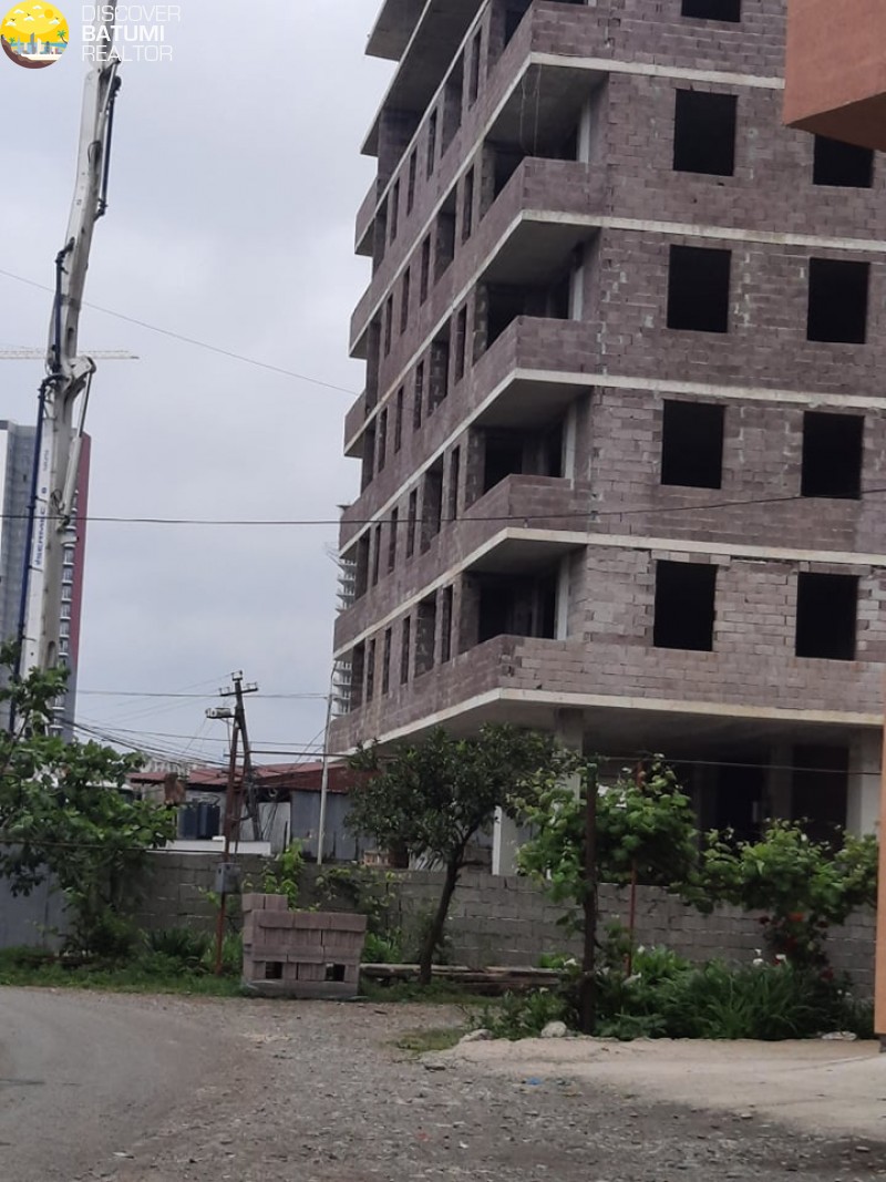 Продается квартира в черном каркасе на улице Цамебули