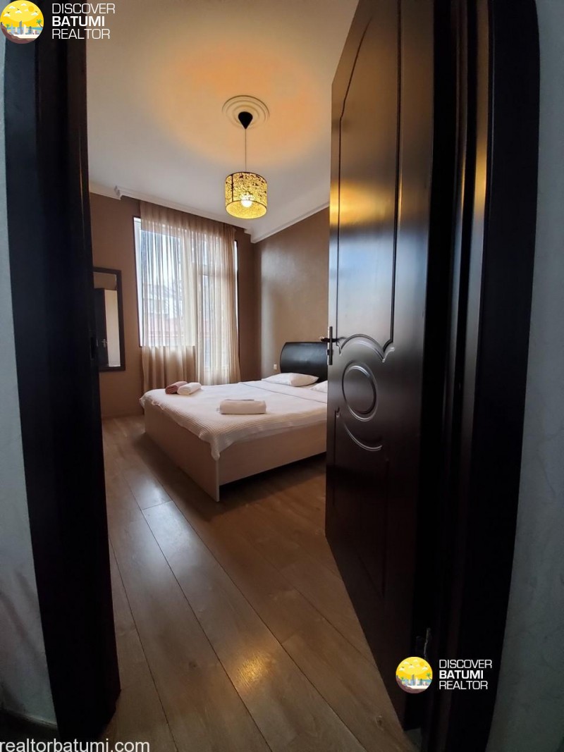 Квартира посуточно на улице Парнаваза Мепе